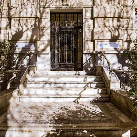 Luxury In * Como